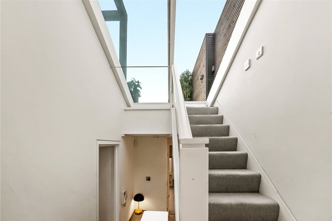 Dunworth Mews, London, W11