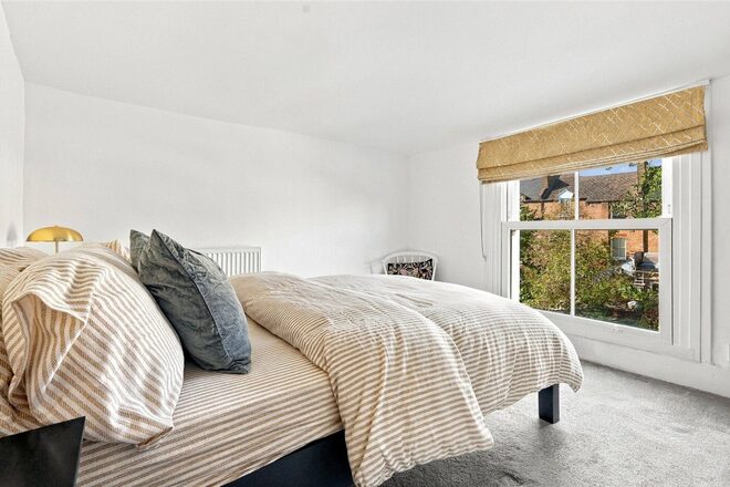 West Bank, London, N16