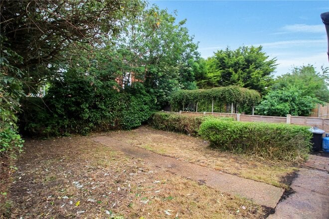 Alton Gardens, Essex, SS2