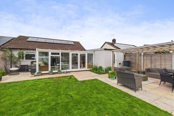 Nymet Avenue, Crediton, EX17