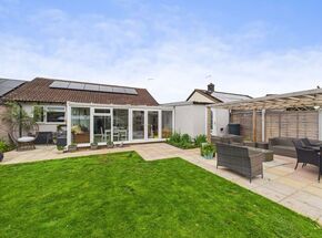 Nymet Avenue, Crediton, EX17