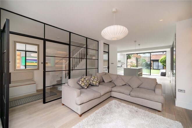 Greenend Road, Chiswick, W4