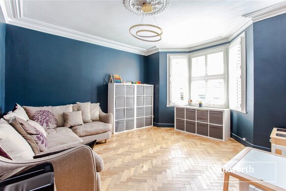 Gruneisen Road, London, N3