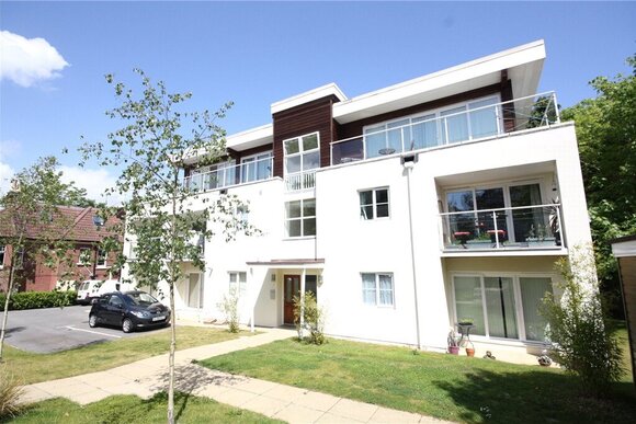 Snowdon Road, Bournemouth, BH4