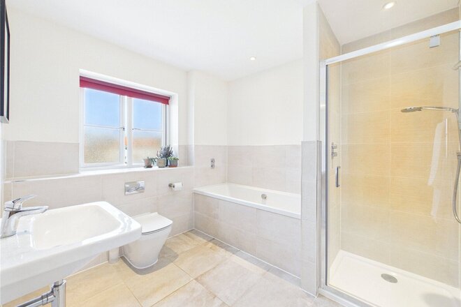 Court Barton Close, Exeter, EX5