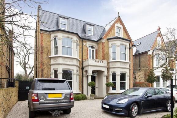 Castelnau, Barnes, SW13