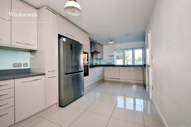 Risley Close, Morden, SM4