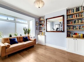 Godfrey Avenue, Twickenham, TW2