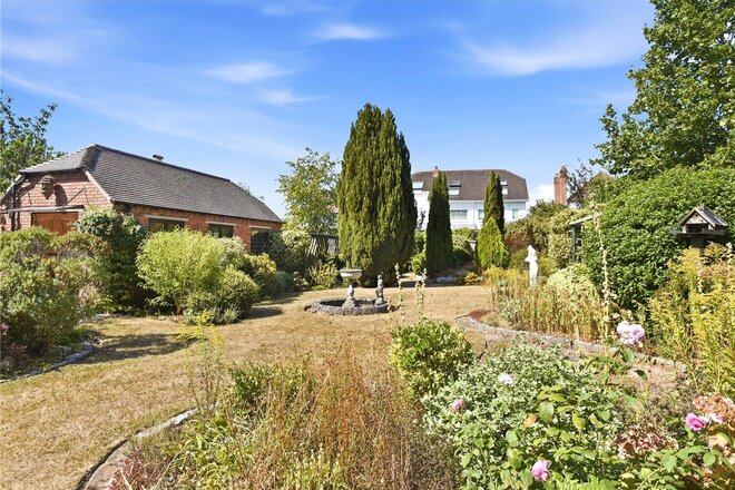 Avenue Road, Warwickshire, CV37