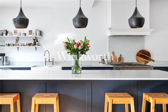 Fox Lane, London, N13