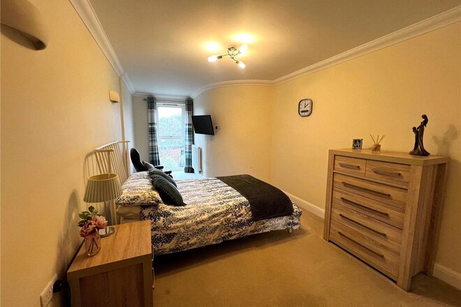 Fleur de Lis, Romsey, SO51