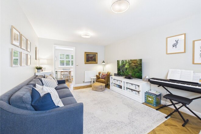 Canberra Crescent, Devon, EX16