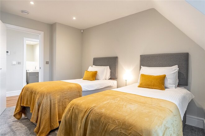 Bond House, Reading, RG1