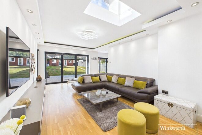 Manor Drive, Middlesex, HA9