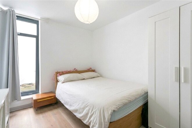 Gillett Place, London, N16