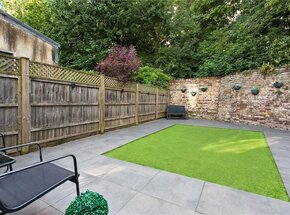 Listria Park, London, N16