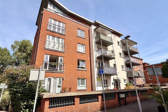 Avenel Way, Dorset, BH15