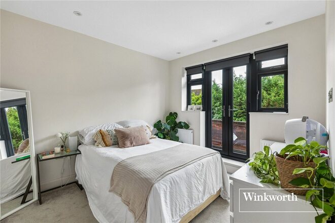 Beechwood Avenue, London, N3