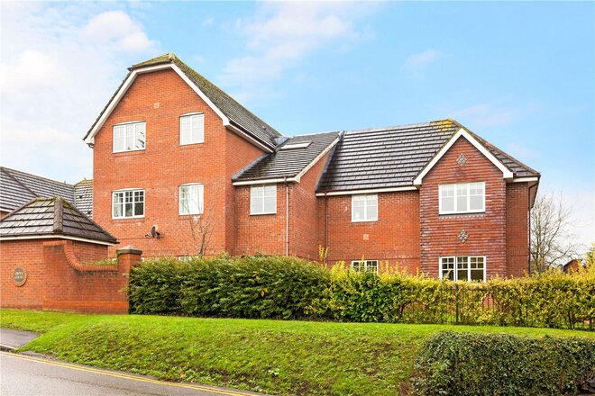 Grove Court, Newbury, RG14