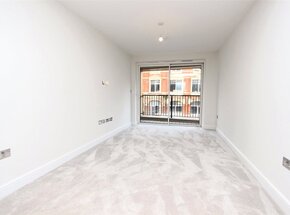 Broadway, Essex, SS9