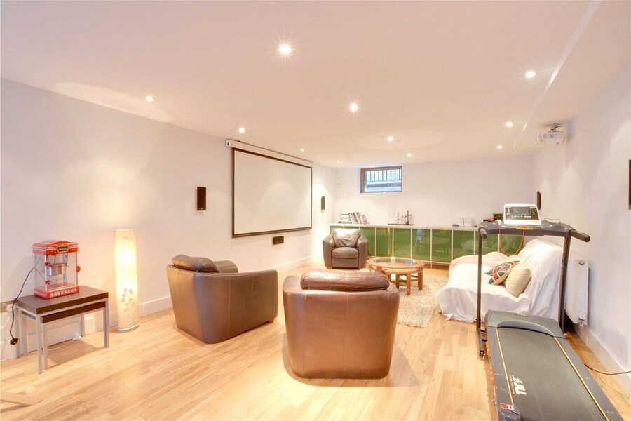 Cinema/Game Room