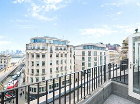 Strand, London, WC2R