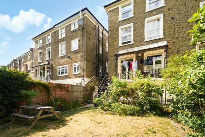 St. John's Grove, London, N19