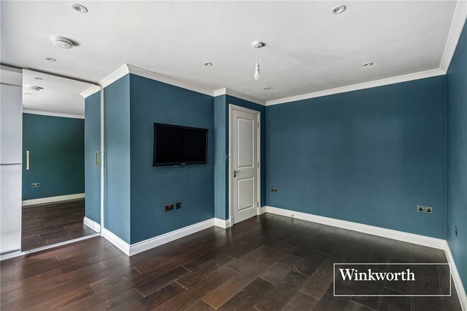 Oakfield Road, London, N3
