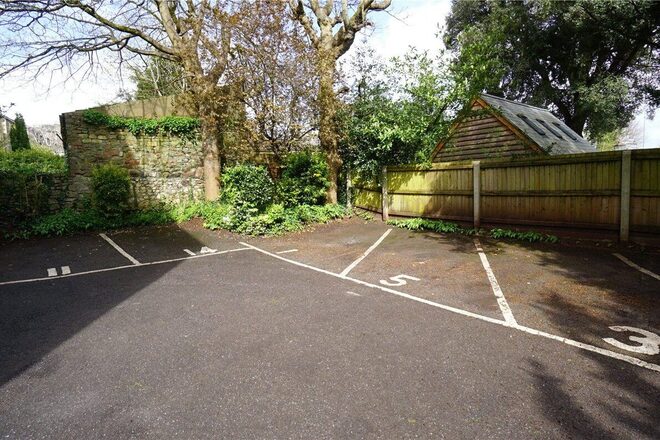 Downsview Court, Bristol, BS8