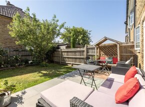 Sunnymead Road, London, SW15