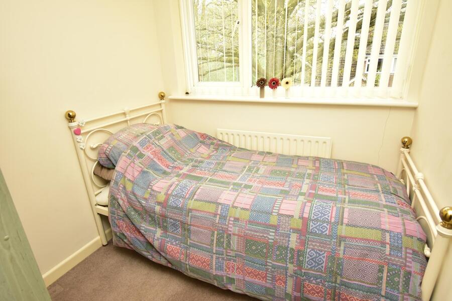 A BEDROOM 4.JPG