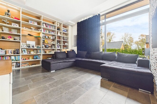 Ashford Hill Road, Thatcham, RG19