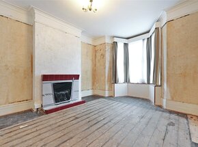 Bloemfontein Avenue, London, W12