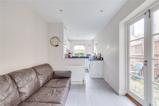 Biscay Road, Barons Court, W6