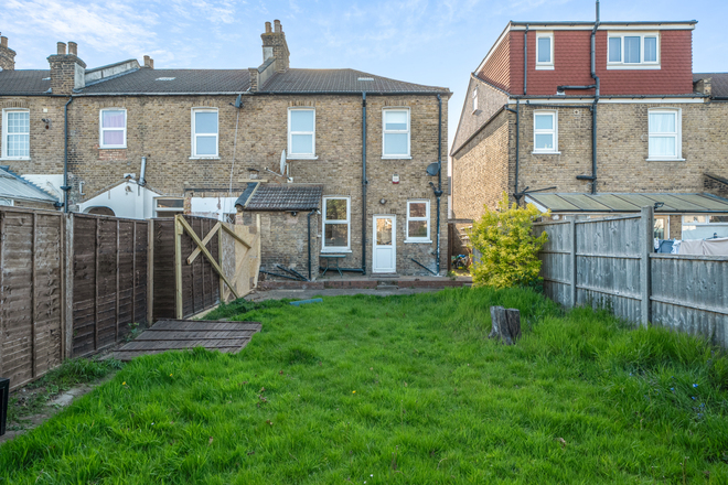 Minard Road, London, SE6