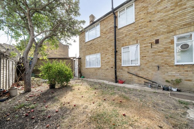 Milner Road, Thornton Heath, CR7