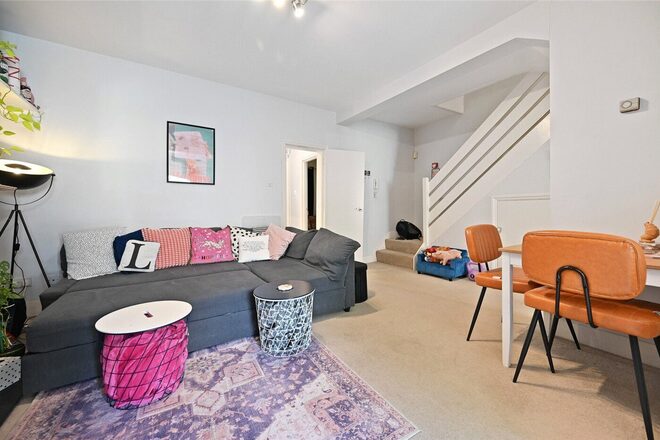 Westwick Gardens, Brook Green, W14