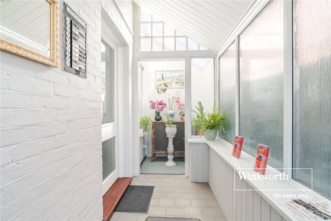 Pinecliffe Avenue, Dorset, BH6