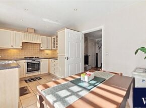 Honiton Gardens, London, NW7