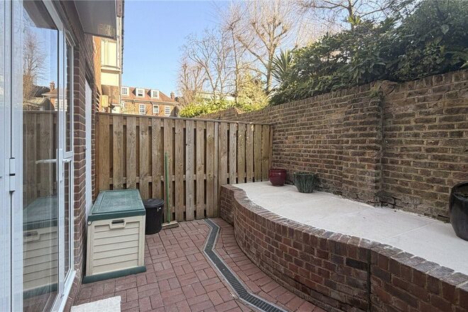 Grace's Mews, St John's Wood, NW8