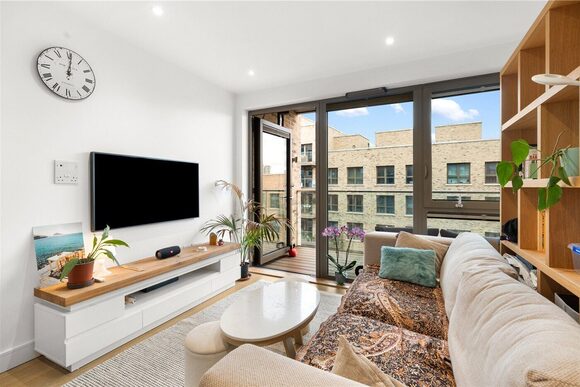 Sirus House, London, E1