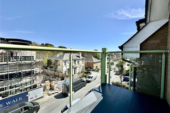 Earle Road, Dorset, BH4
