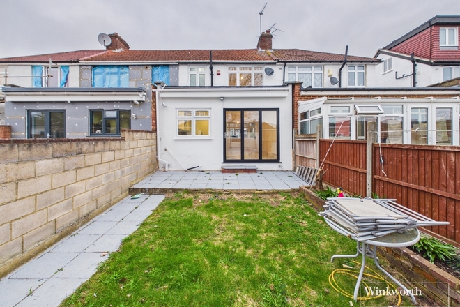 Reynolds Drive, Middelsex, HA8