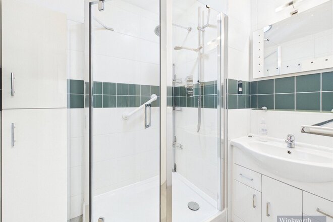 Eaton Drive, Kingston upon Thames, KT2