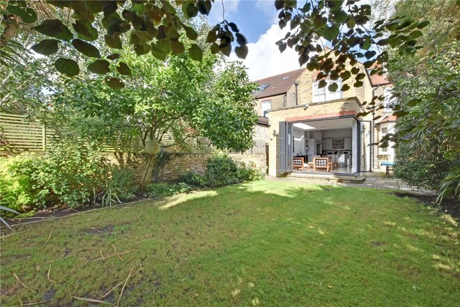 Westcombe Park Road, Blackheath, SE3
