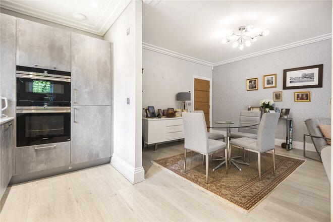 Coombehurst Close, Hadley Wood, EN4