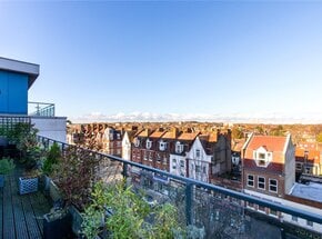 Uxbridge Road, London, W5
