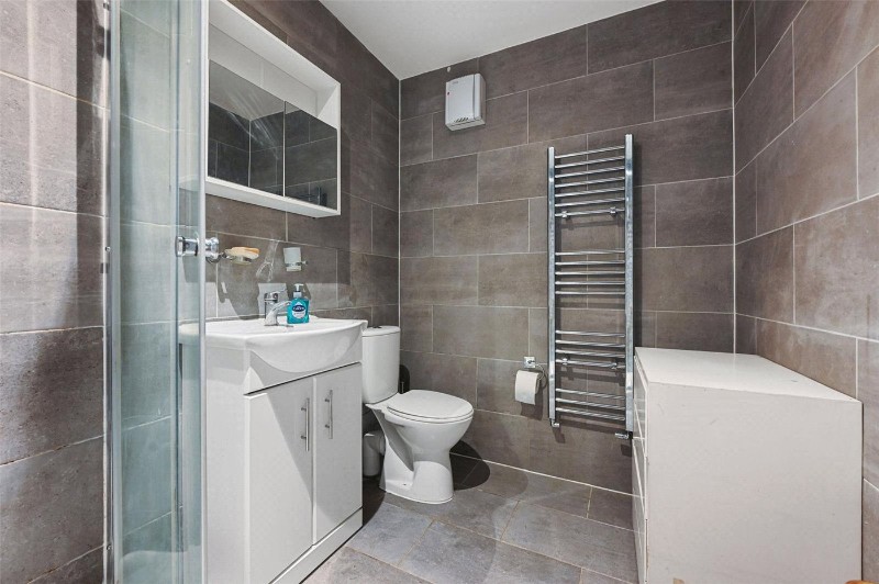 Creffield Road, London, W5