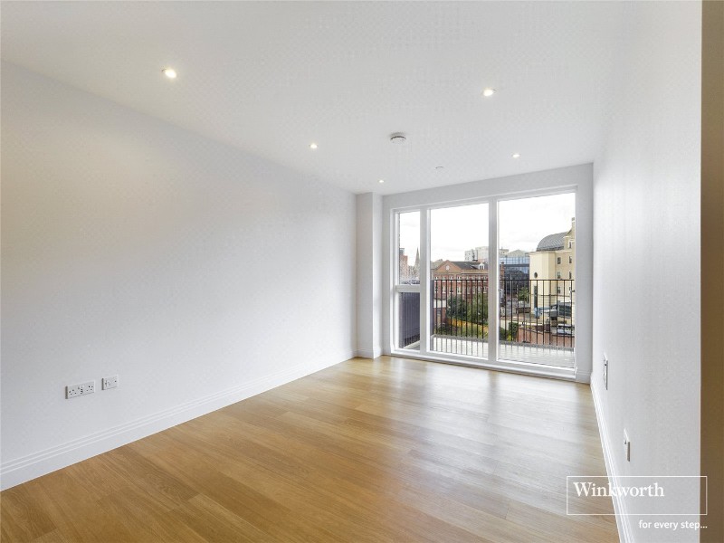 Joseph Huntley Walk, Reading, Berkshire, RG1