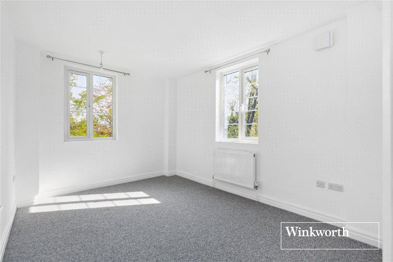 Waverley Grove, Finchley, London, N3